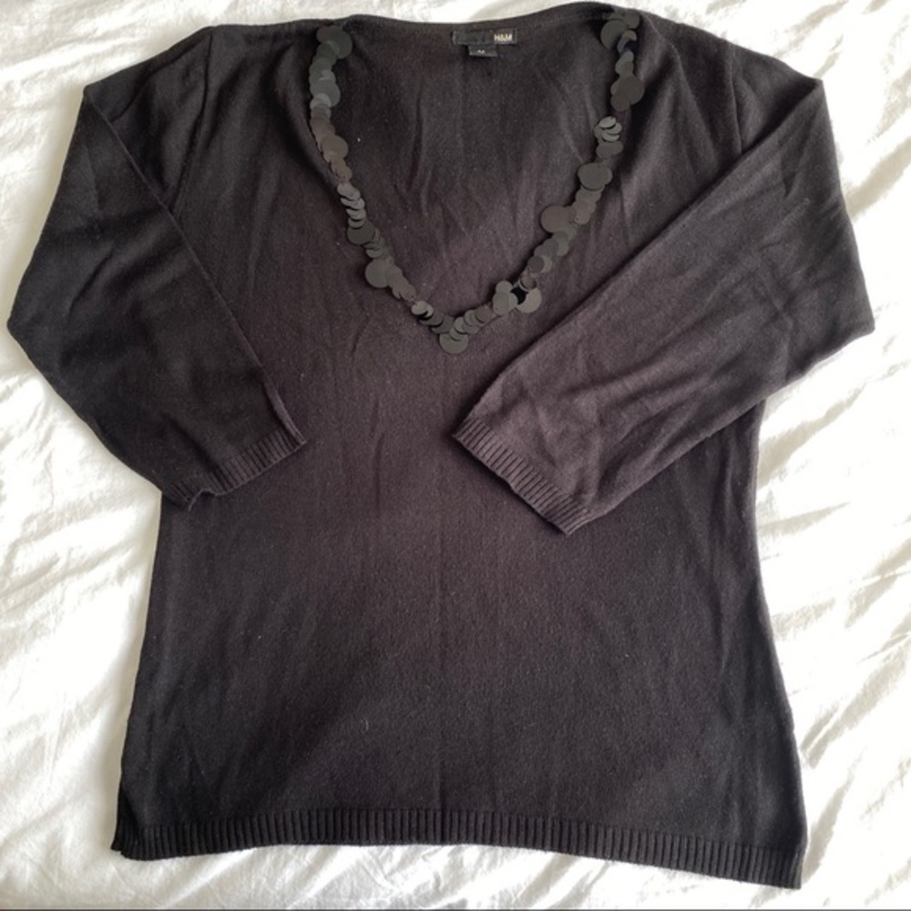 Top V-neckline M with glitter H&M vintage black